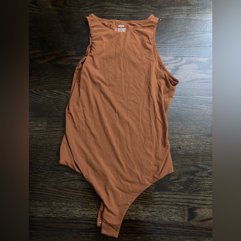 SKIMS Fits Everybody High Neck Bodysuit - Bronze M